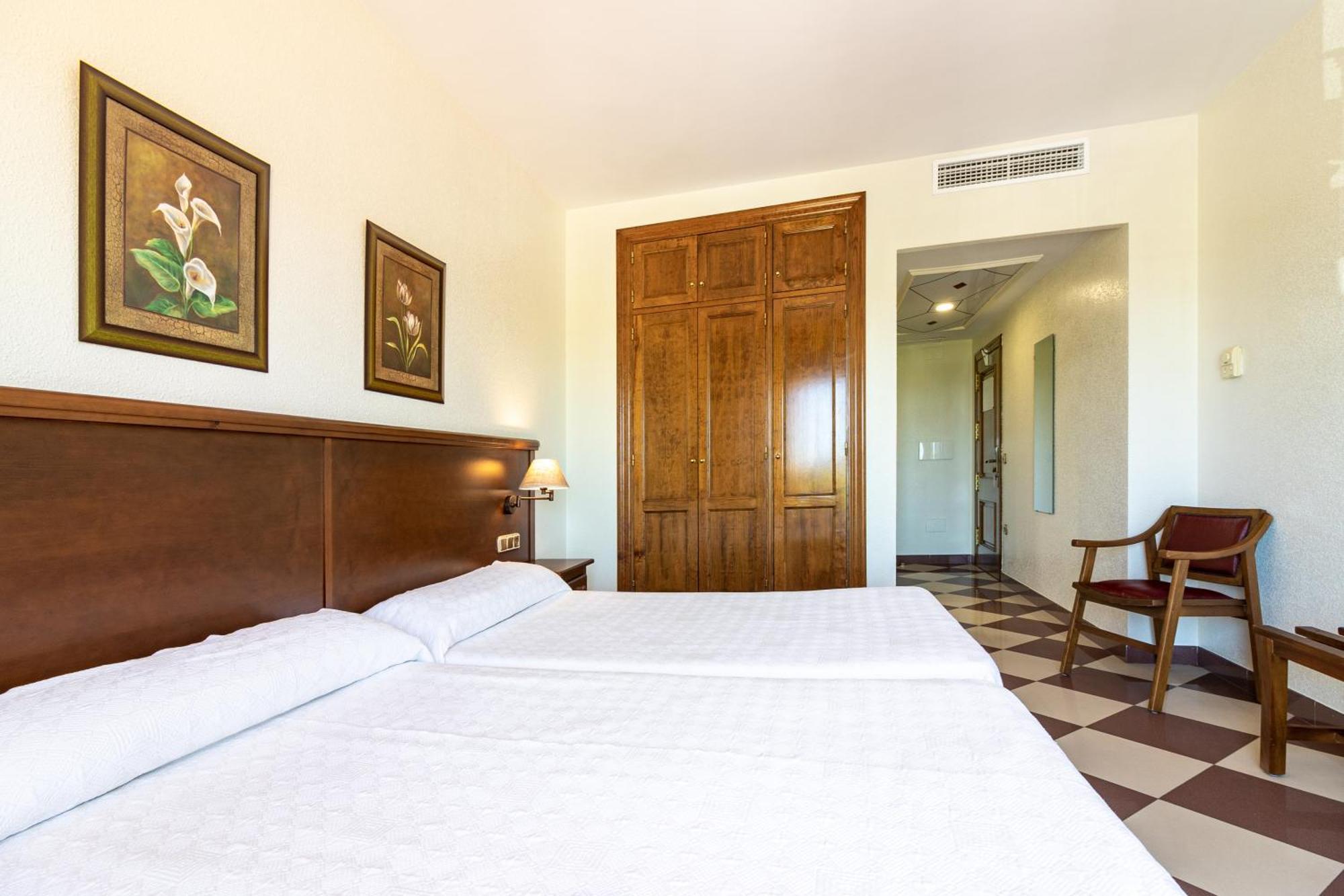 Hotel Avenida Tropical By Bossh! Hotels Salobrena Exterior photo